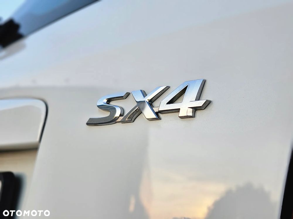 Suzuki SX4 1.6 Comfort Plus - 31