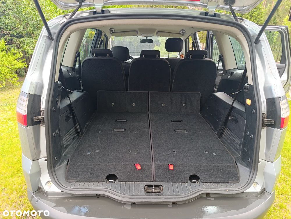Ford S-Max 2.0 Titanium - 13