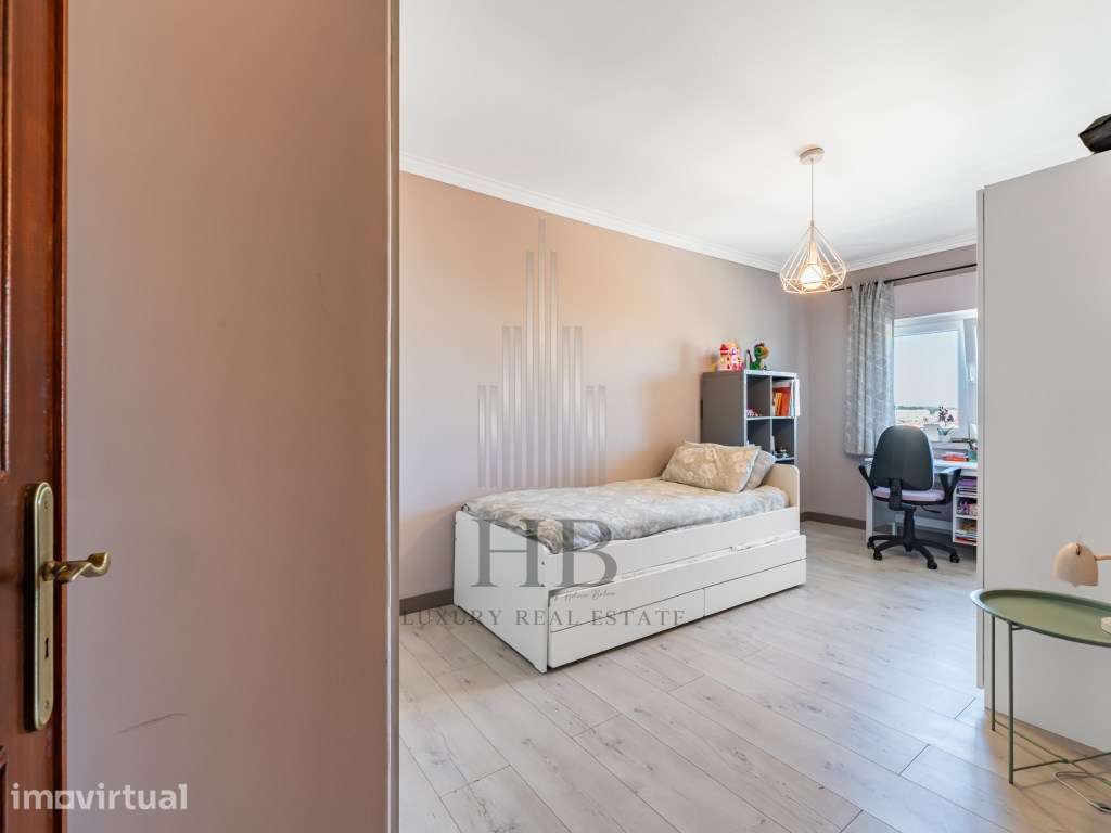 Apartamento T2 Renovado com Arrecadação | Vale Flores | Sintra - Grande imagem: 4/30