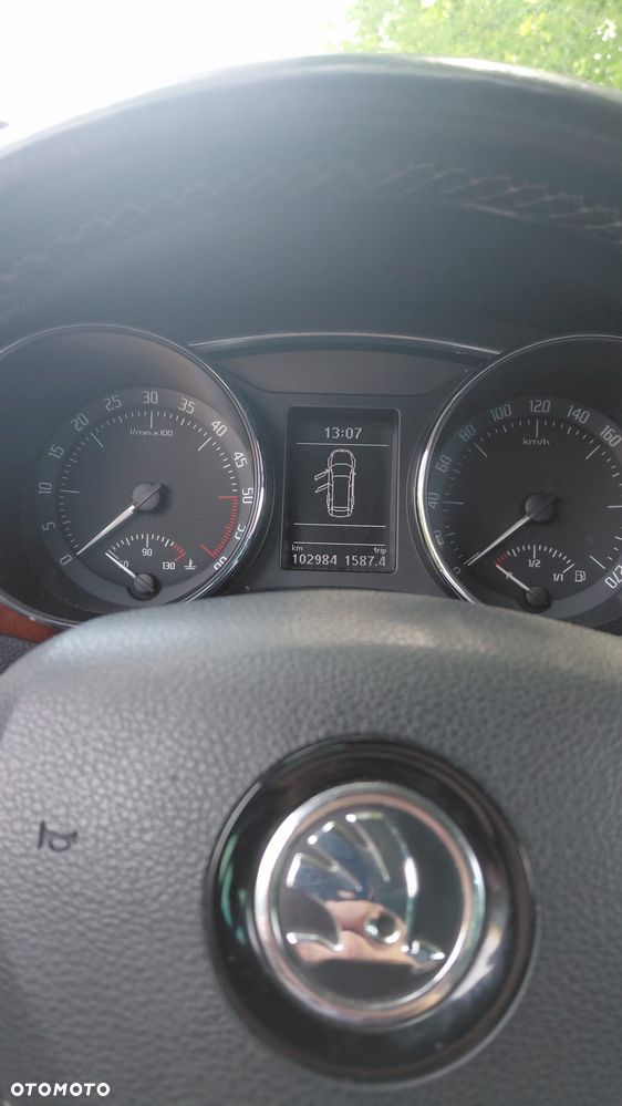 Skoda Superb 2.0 TDI Active - 8