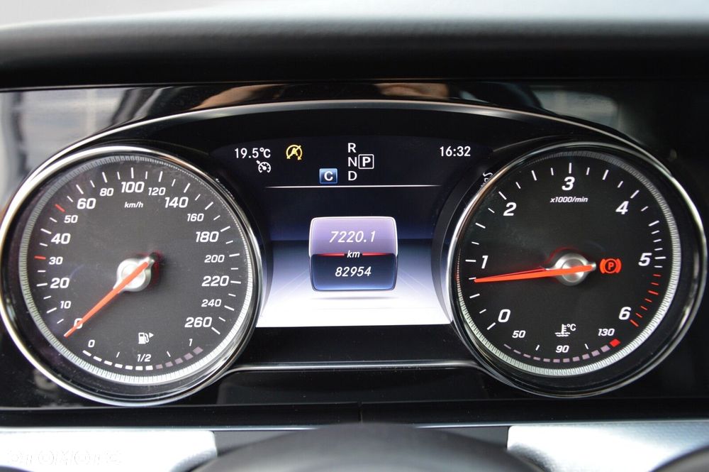 Mercedes-Benz Klasa E 220 d 4-Matic Business Edition 9G-TRONIC - 14