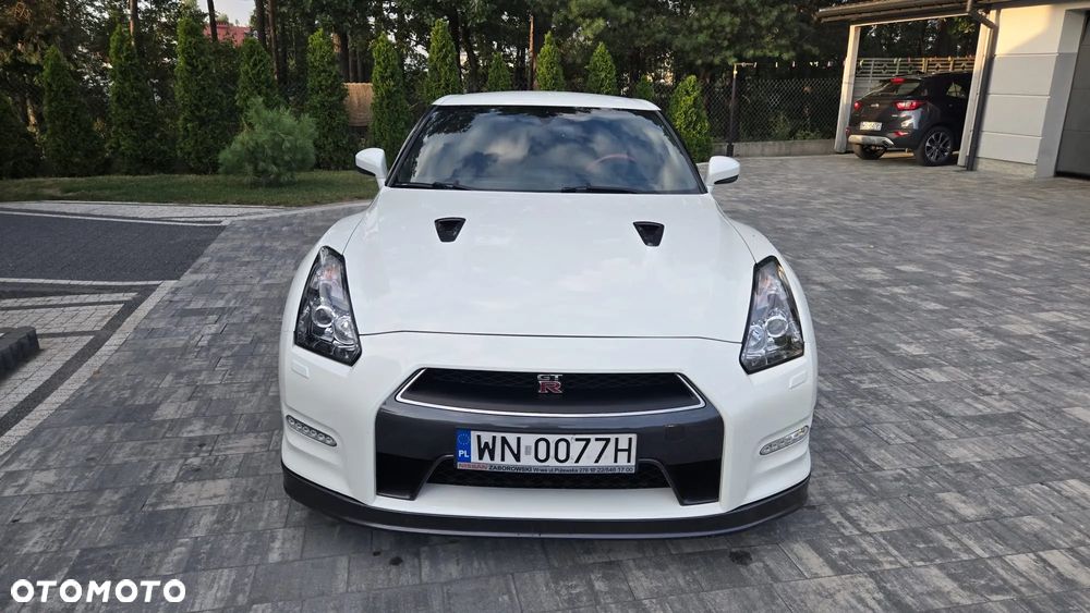 Nissan GT-R Black Edition - 2
