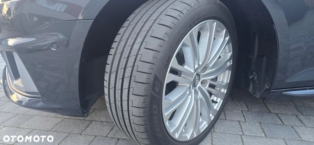 Audi A4 Limousine - 32