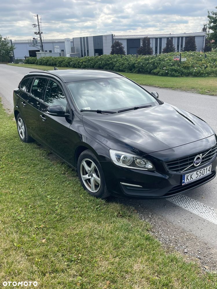 Volvo V60 D2 Drive-E Dynamic Edition (Kinetic) - 3