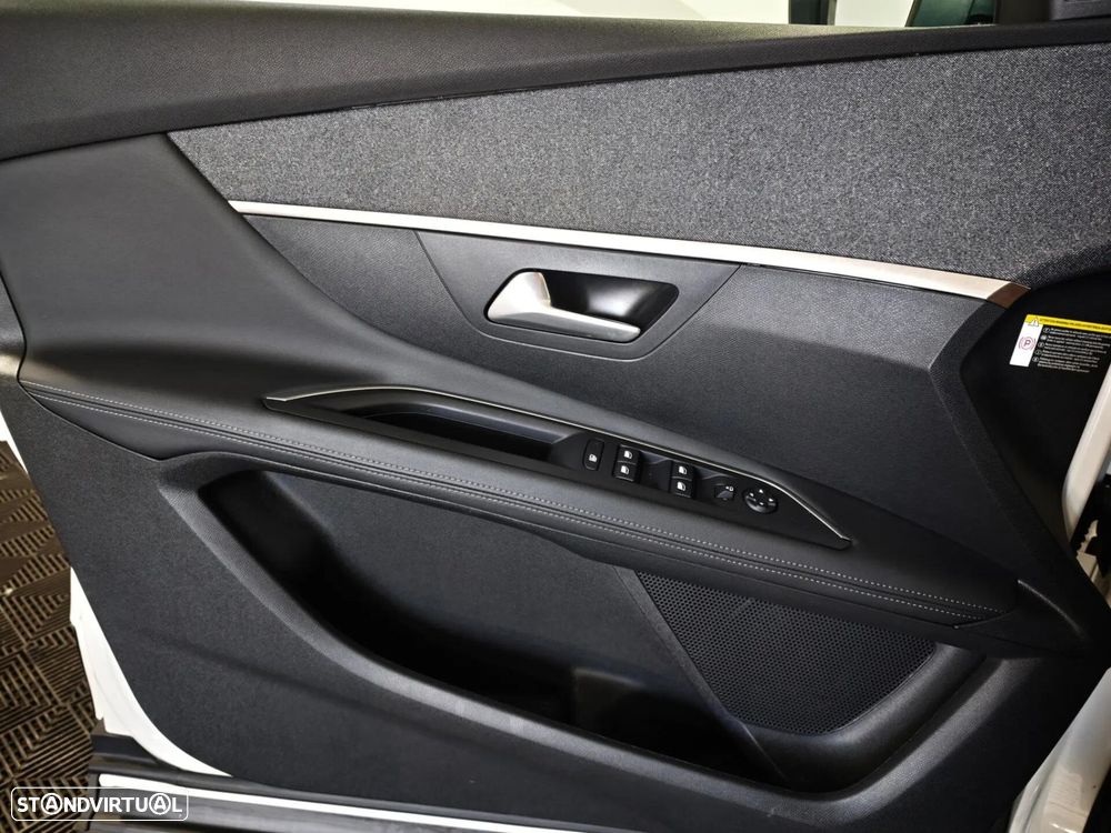 Peugeot 3008 PureTech 130 Stop & Start GPF Allure Business-Pack - 16