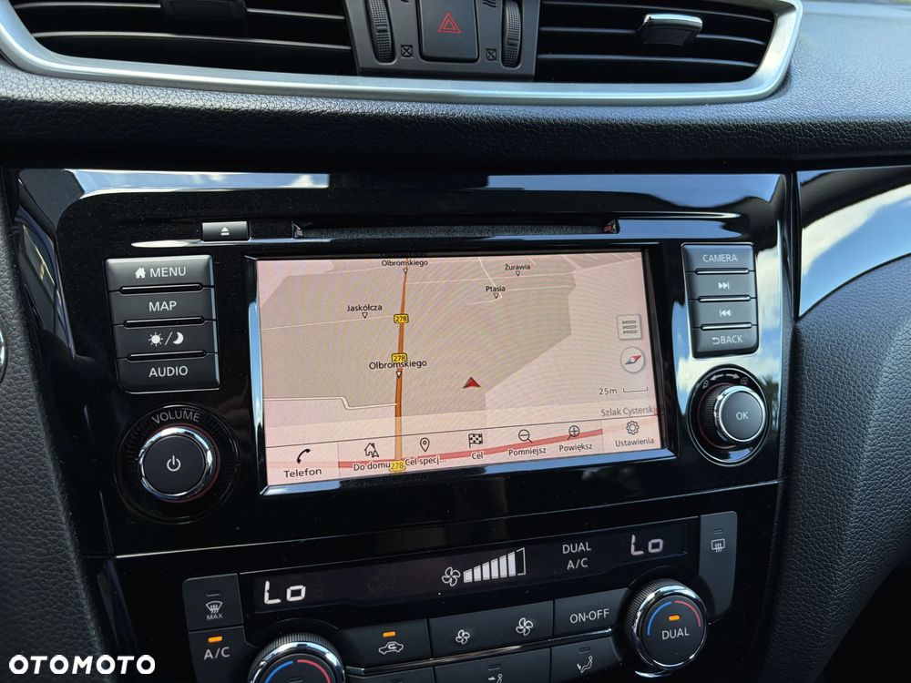 Nissan Qashqai 1.3 DIG-T N-Connecta DCT - 25