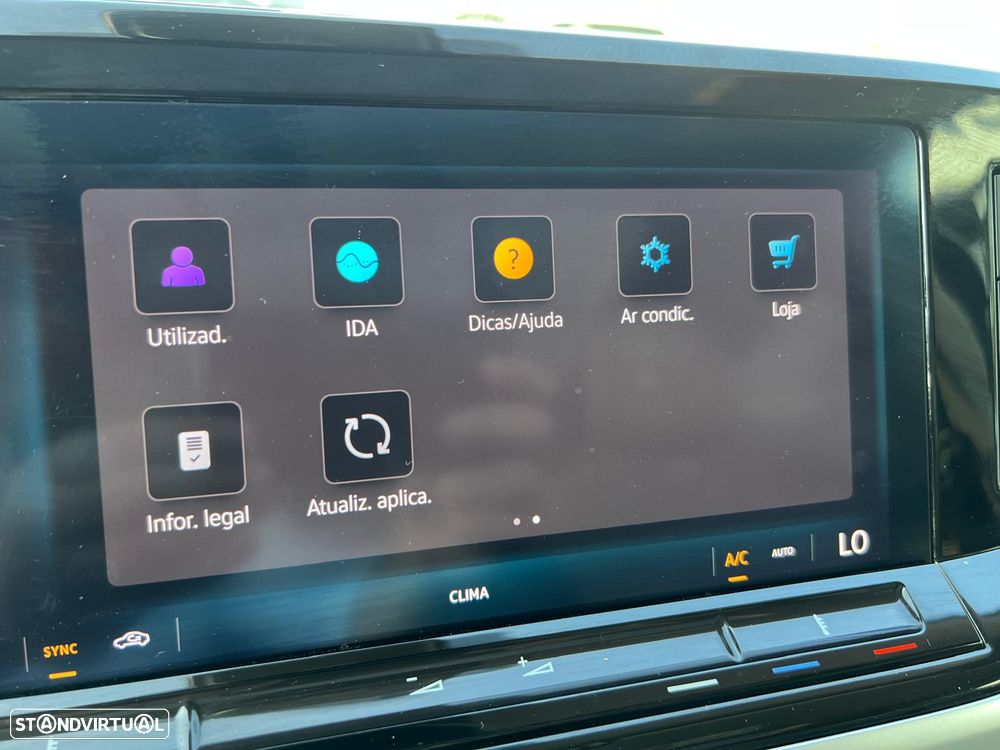 VW Multivan 2.0 TDI Life DSG - 19