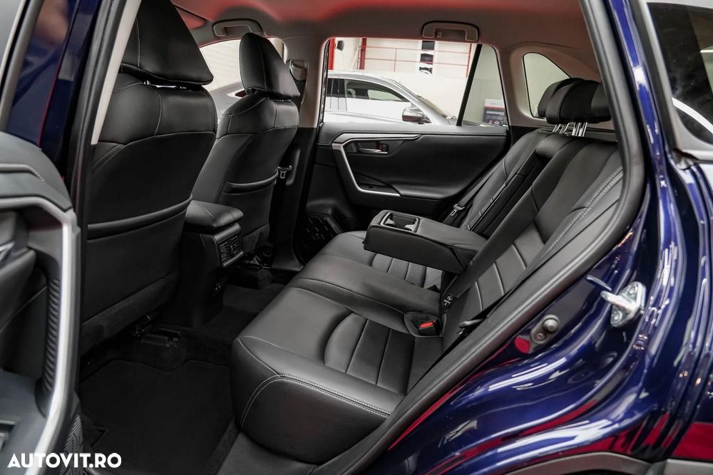 Toyota RAV4 2.0P CVT AWD Luxury - 10