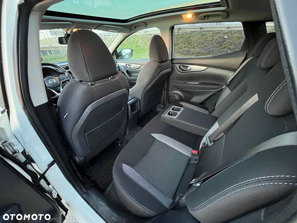 Nissan Qashqai 1.6 DIG-T N-Connecta - 13
