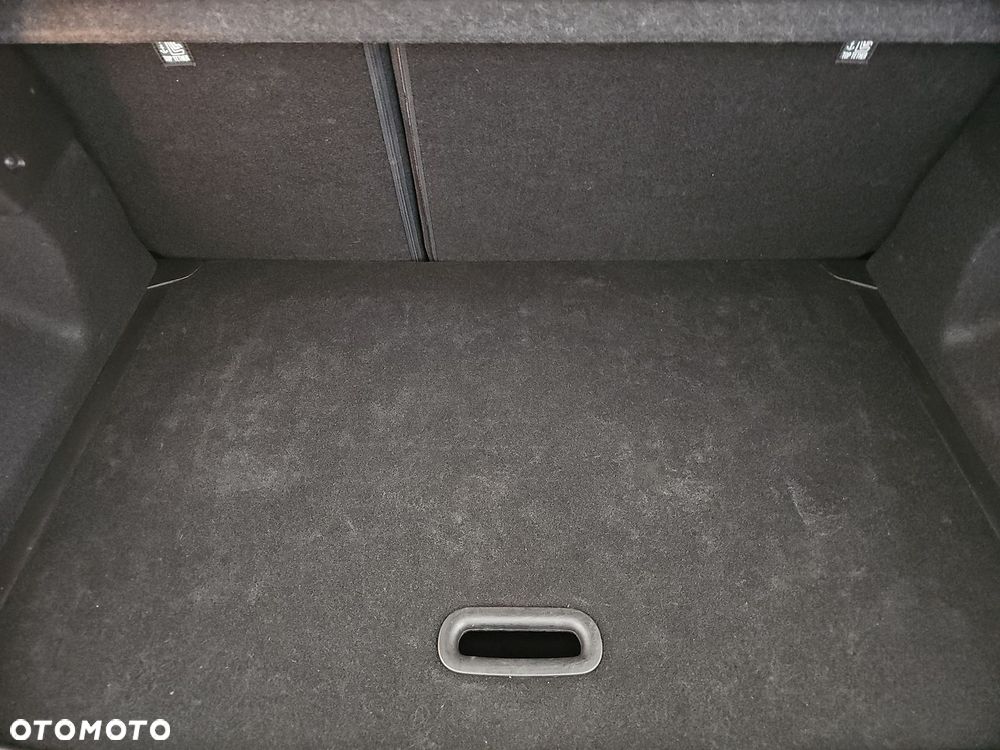 Renault Captur 1.3 TCe mHEV Techno EDC - 25