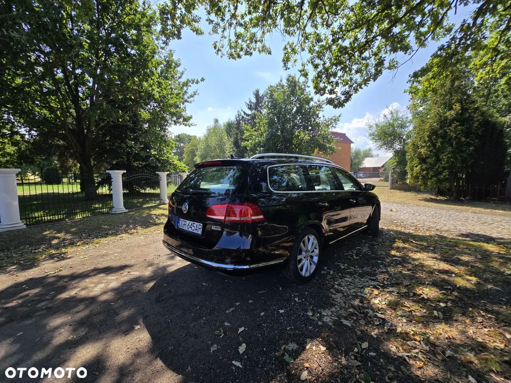 Volkswagen Passat Variant 2.0 Blue TDI DSG SCR Highline - 3