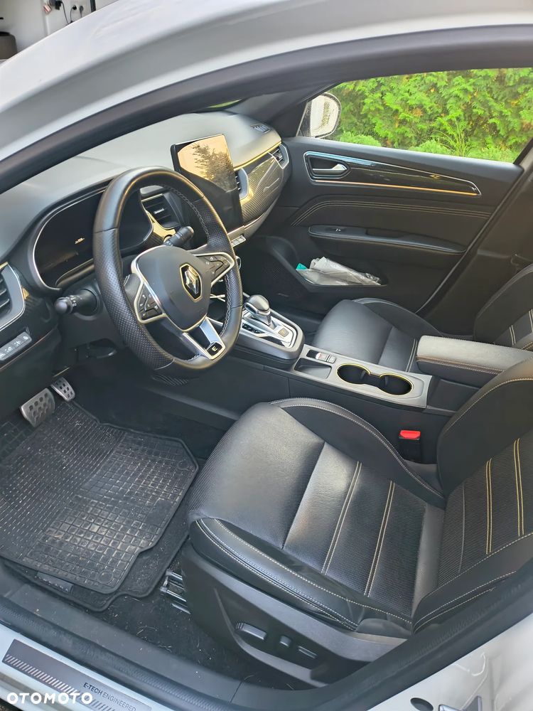 Renault Arkana 1.6 E-TECH E-Tech Engineered MMT - 10