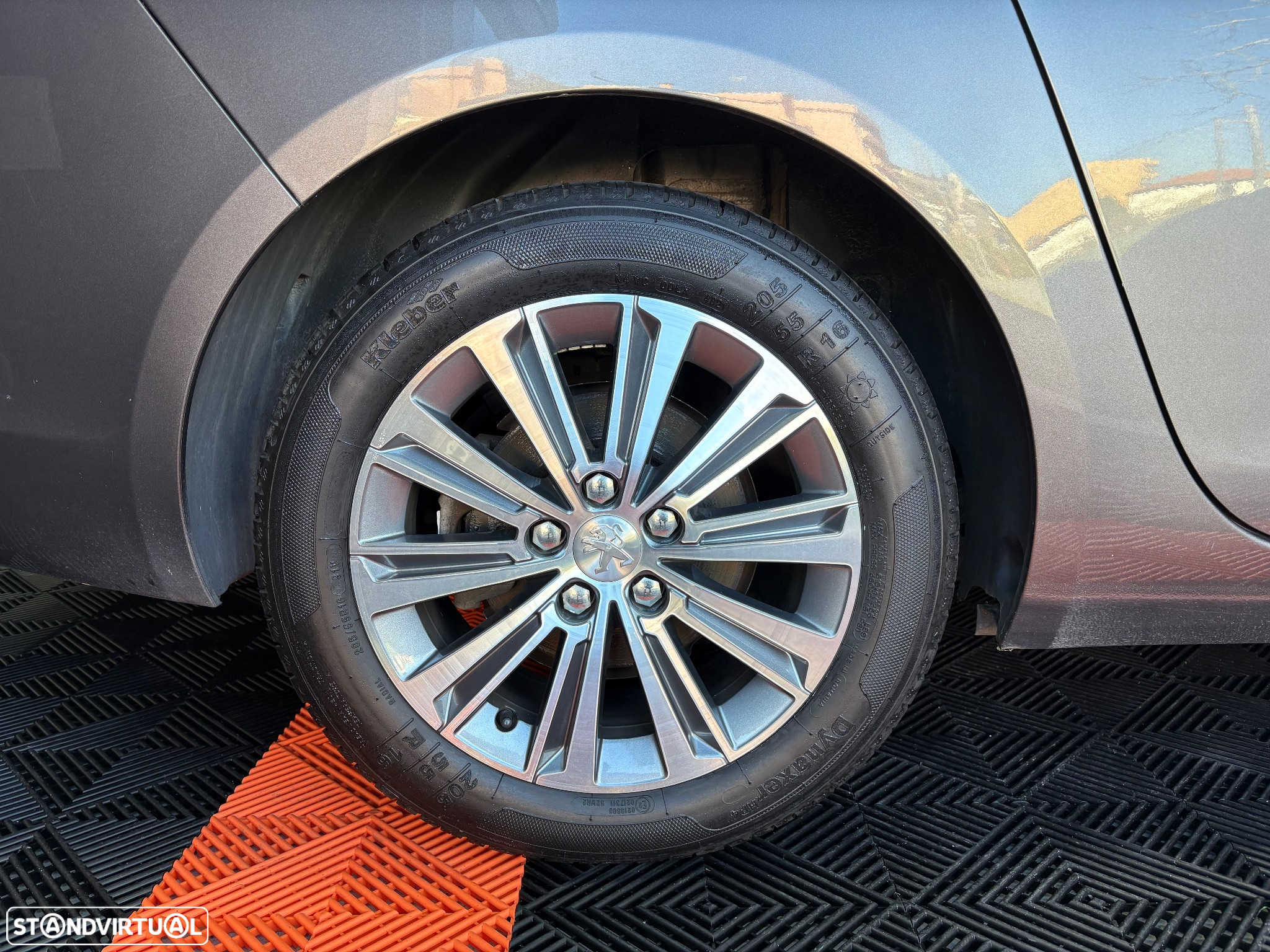Peugeot 308 SW BlueHDi 120 EAT6 Stop & Start Active - 17