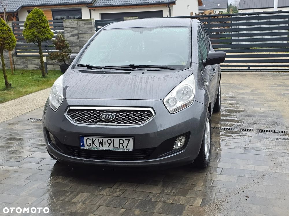 Kia Venga - 7