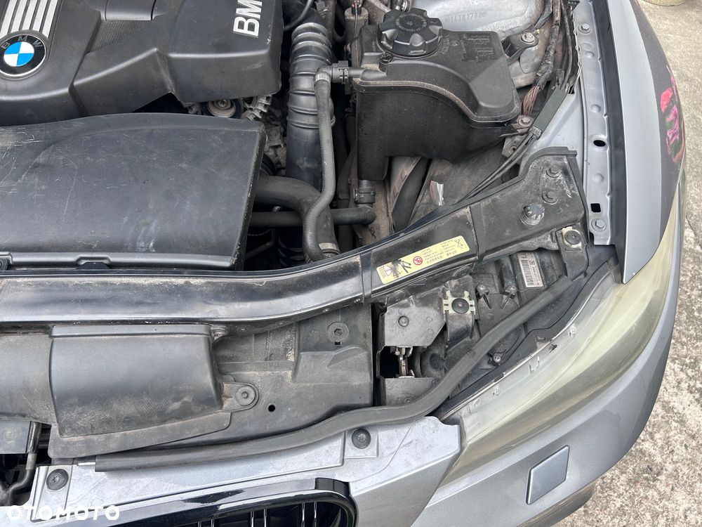 BMW Seria 3 - 34