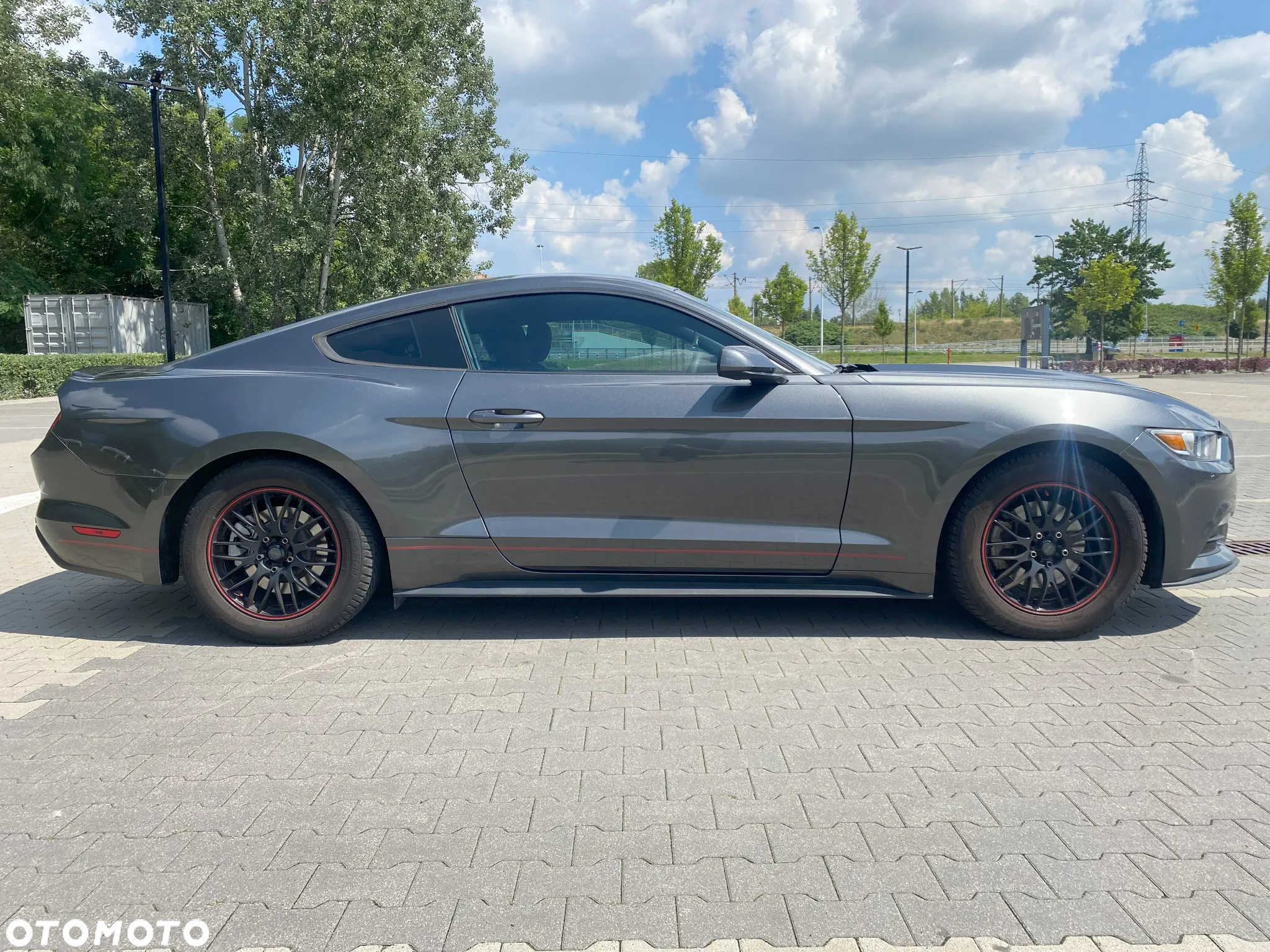 Ford Mustang - 10