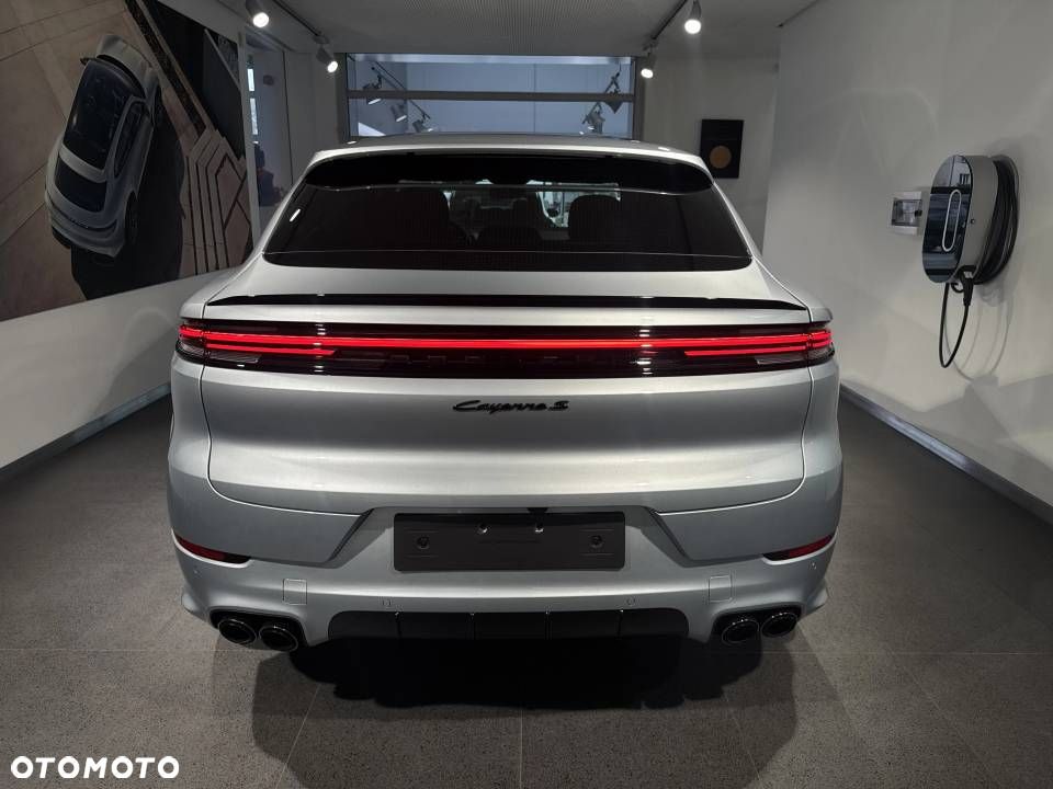 Porsche Cayenne S E-Hybrid PHEV Black Edition - 6