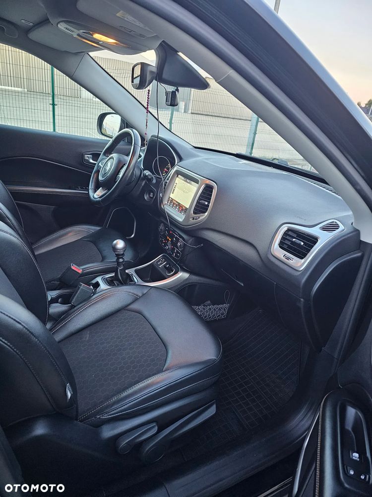 Jeep Compass 1.6 MultiJet Longitude - 9