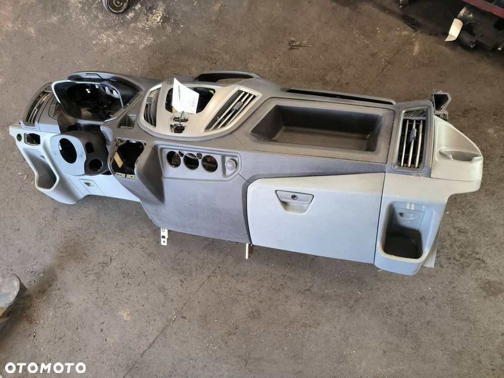 DESKA KOKPIT FORD TRANSIT MK8 - 5