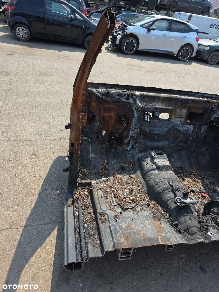 MERCEDES V KLASA W447 ĆWIARTKA LEWA PRZÓD - 5