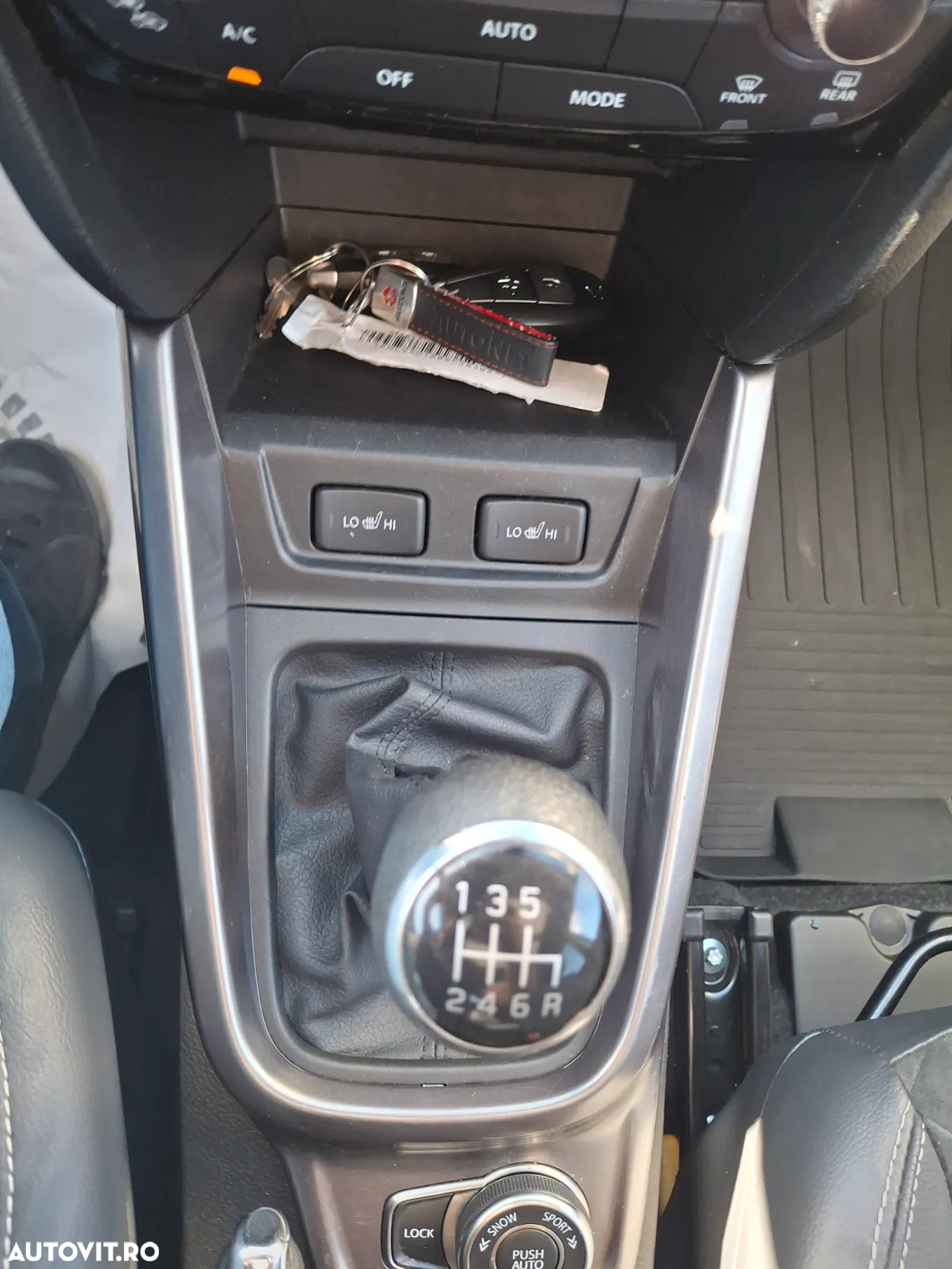 Suzuki Vitara 1.4 Boosterjet AllGrip MHEV Luxus - 23