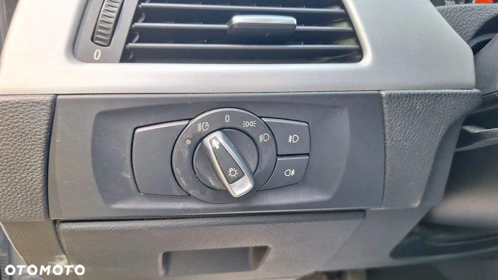 BMW Seria 3 318i - 7