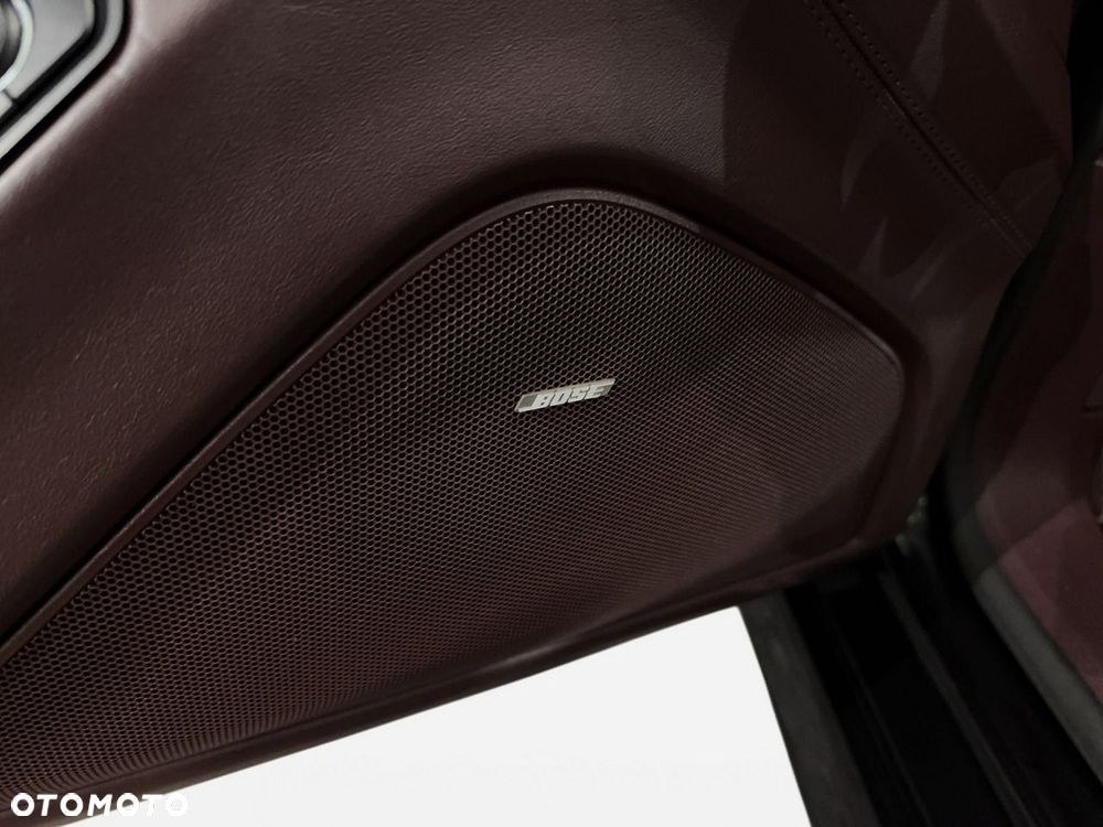 Porsche Panamera - 32