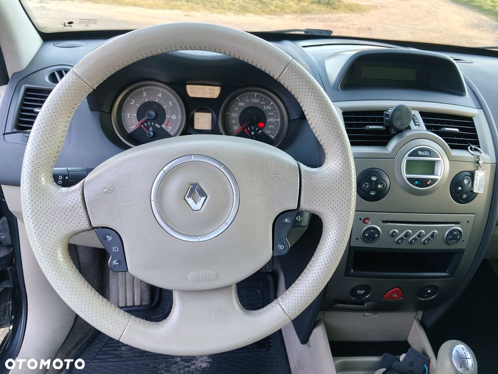 Renault Megane 1.6 Exception - 14
