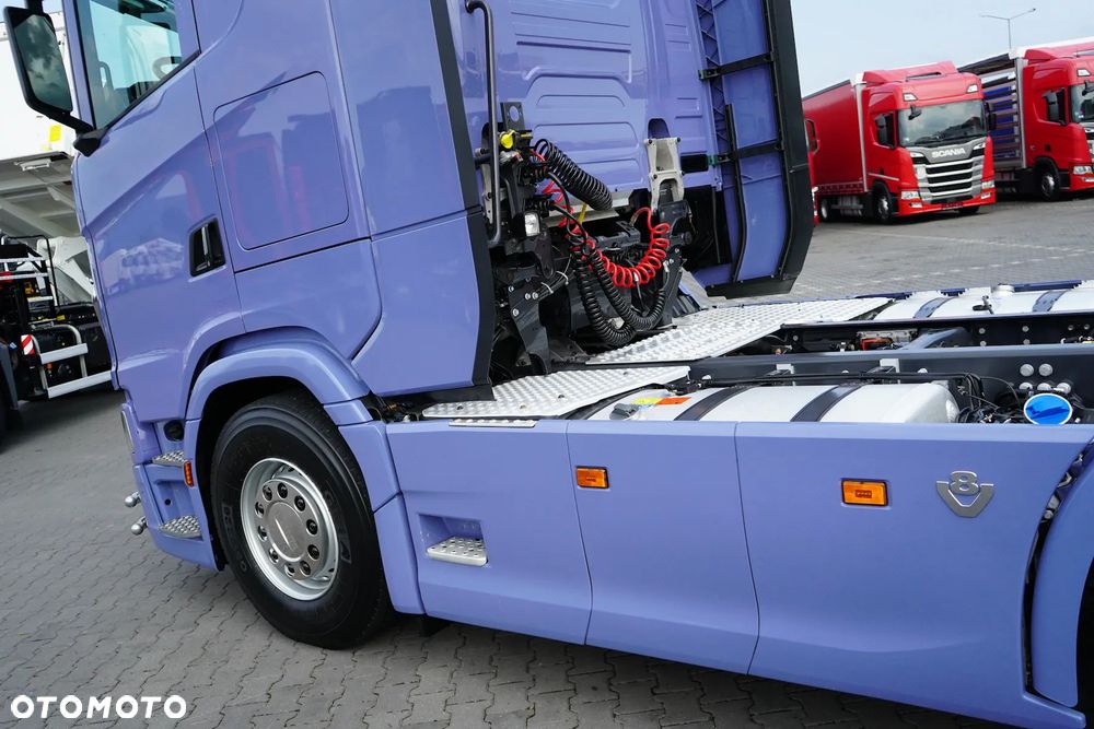 Scania / S 590 / V 8 / E 6 / ACC / BOOGIE / 3 OSIE / RETARDER / DMC 80 000 KG / JAK NOWA - 36