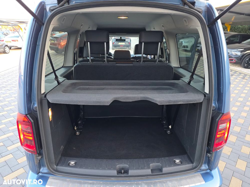 Volkswagen Caddy Maxi - 23