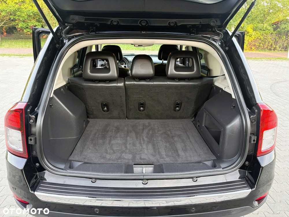 Jeep Compass - 30