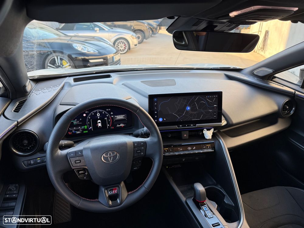 Toyota C-HR - 41