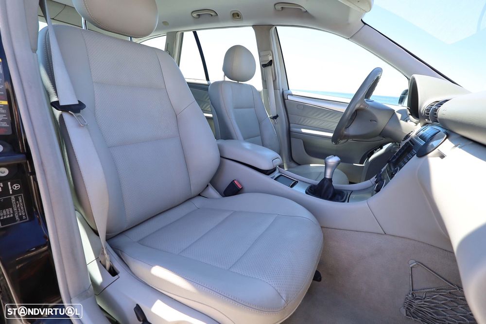 Mercedes-Benz C 220 CDi Avantgarde - 12