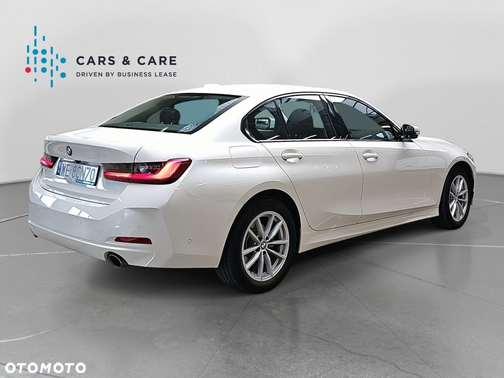 BMW Seria 3 318i - 8