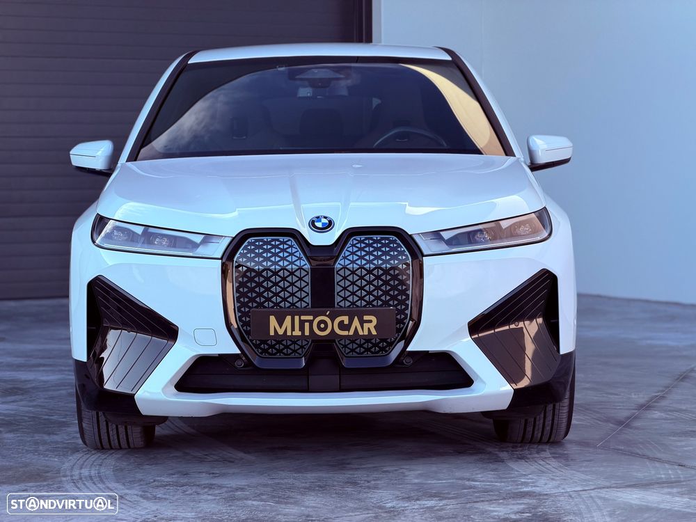BMW iX xDrive40 - 2