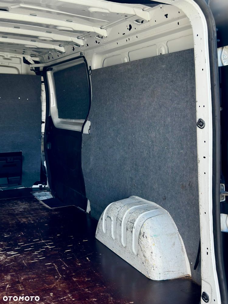 Renault Trafic - 38