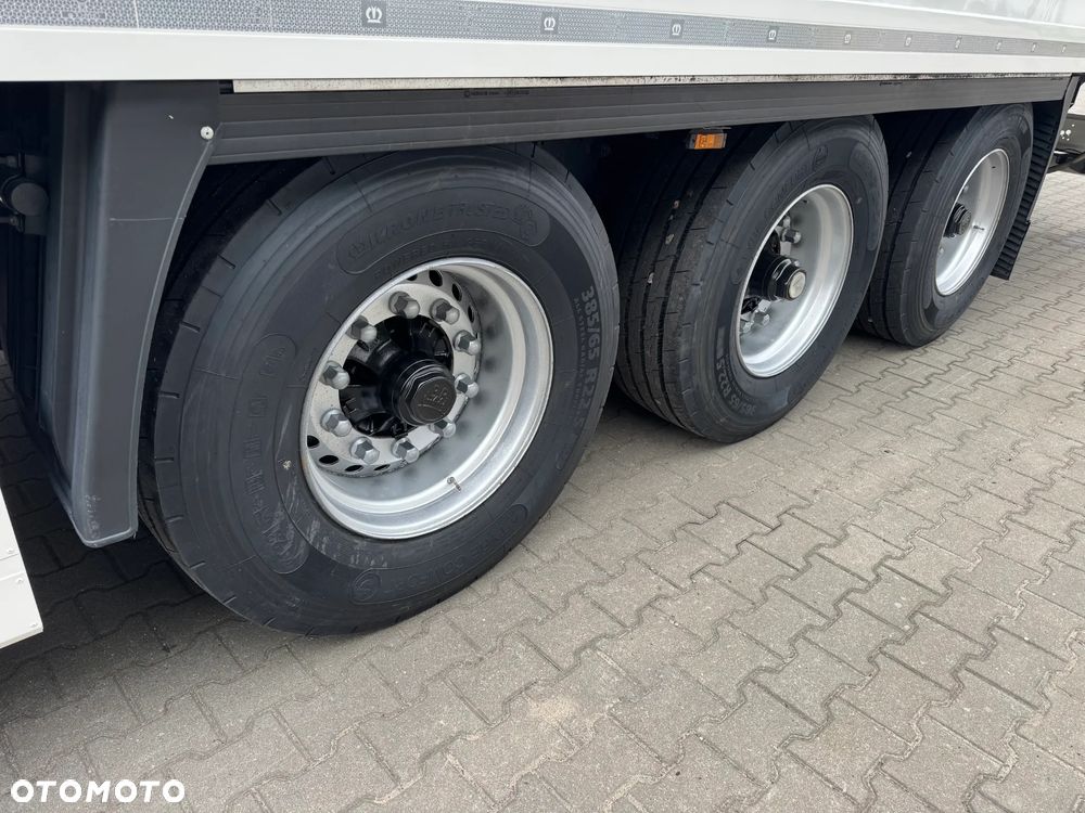 Krone Hakowa, Carrier Vector HE19, Nowe opony!! - 24