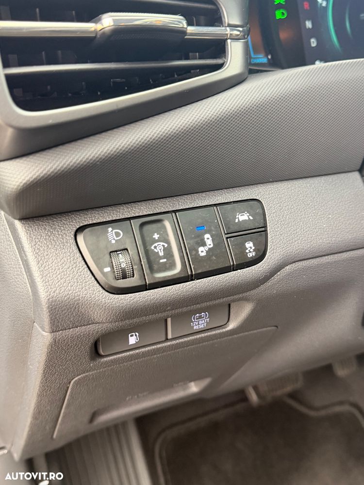 Hyundai IONIQ 141CP Exclusive - 15