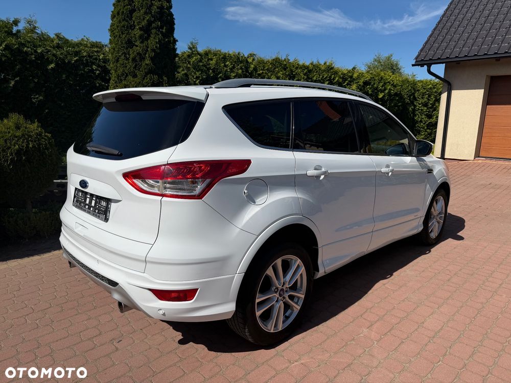 Ford Kuga 1.6 EcoBoost 2x4 Individual - 4
