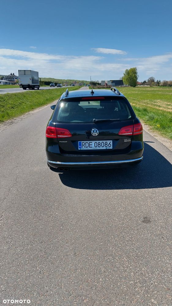 Volkswagen Passat 2.0 TDI Comfortline - 4