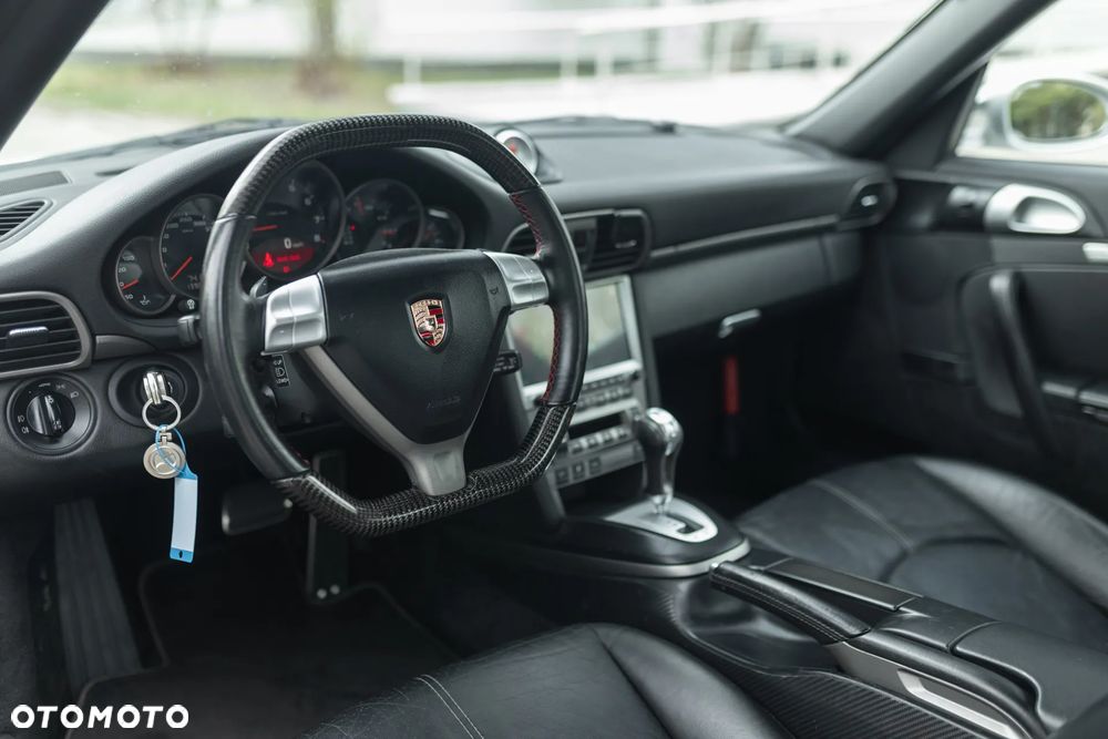 Porsche 911 Carrera Tiptronic S - 20