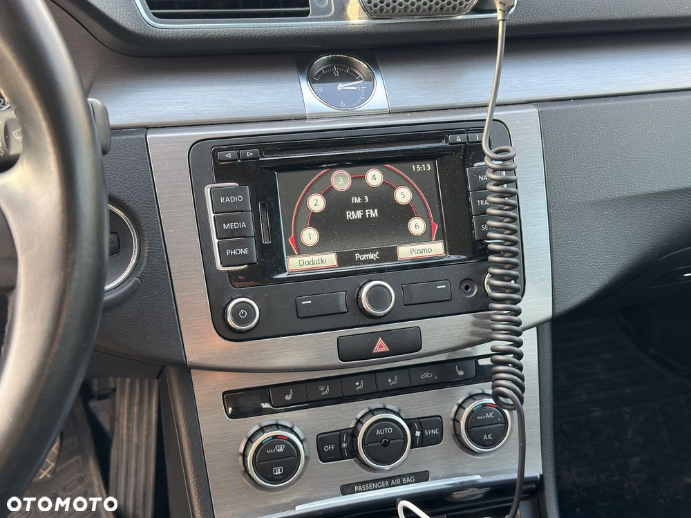 Volkswagen Passat 1.6 TDI BlueMotion Technology Comfortline - 15