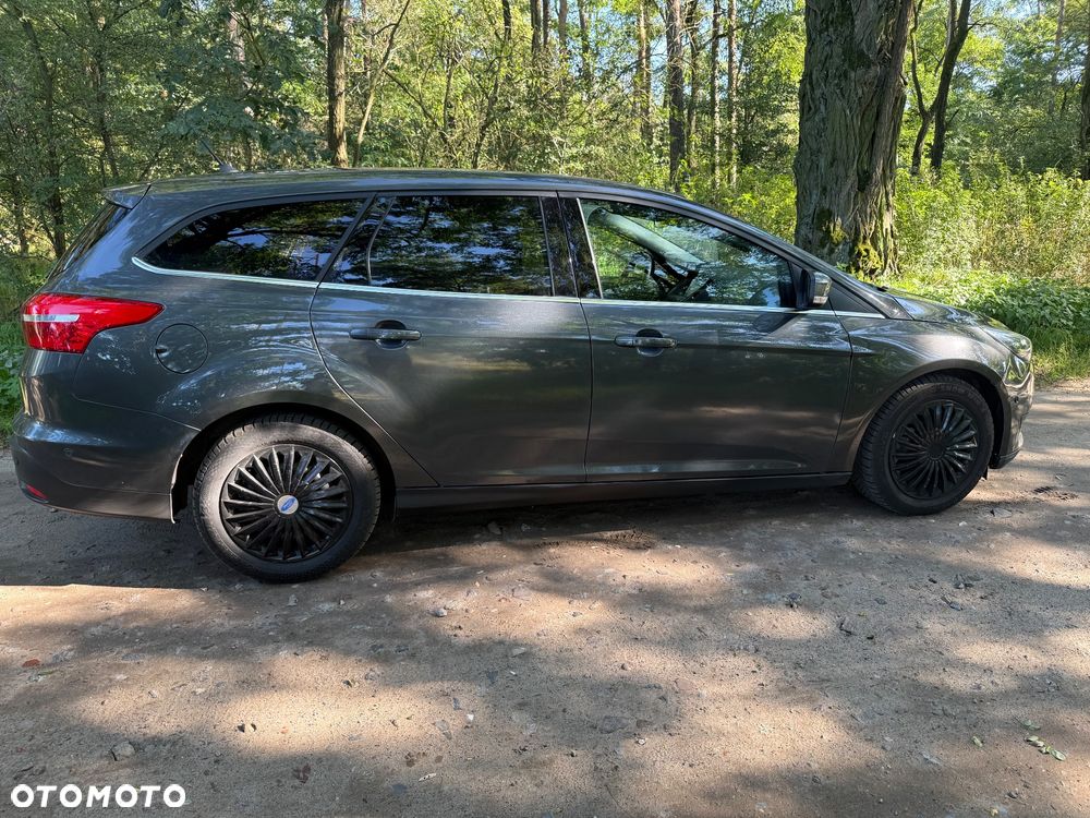 Ford Focus - 12