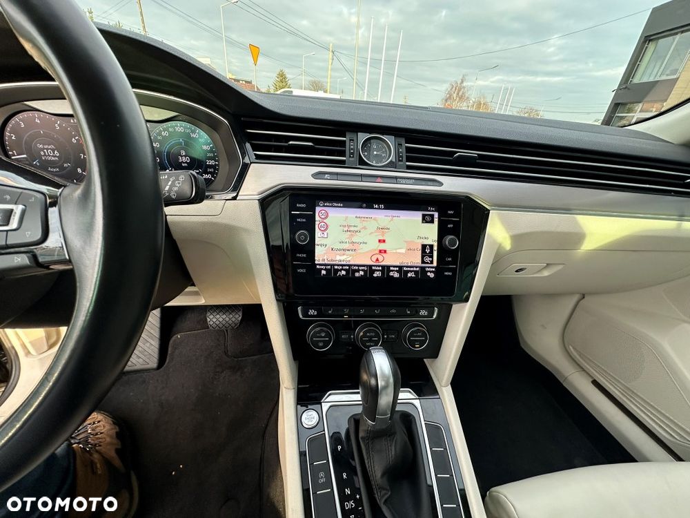 Volkswagen Passat 1.8 TSI (BlueMotion Technology) DSG Highline - 19