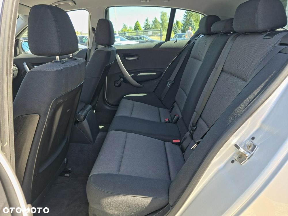 BMW Seria 1 116i - 12