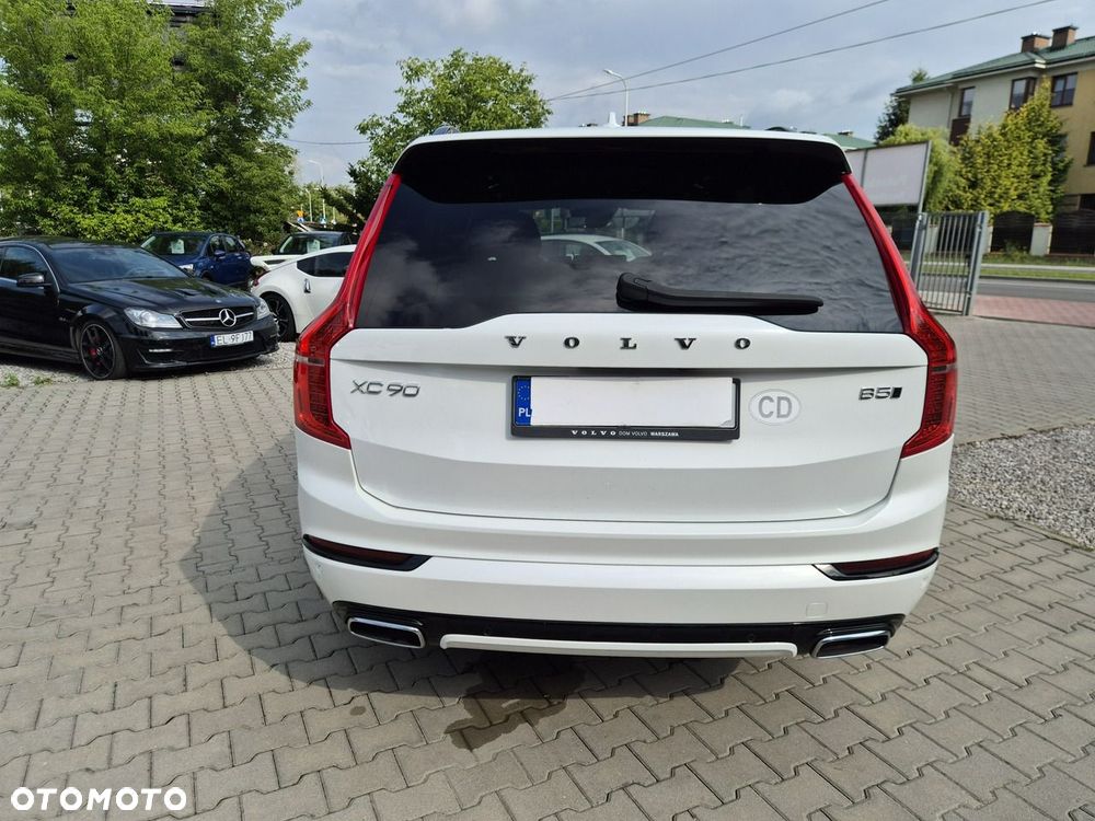Volvo XC 90 D5 AWD R-Design - 10