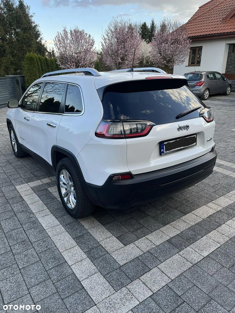 Jeep Cherokee - 1