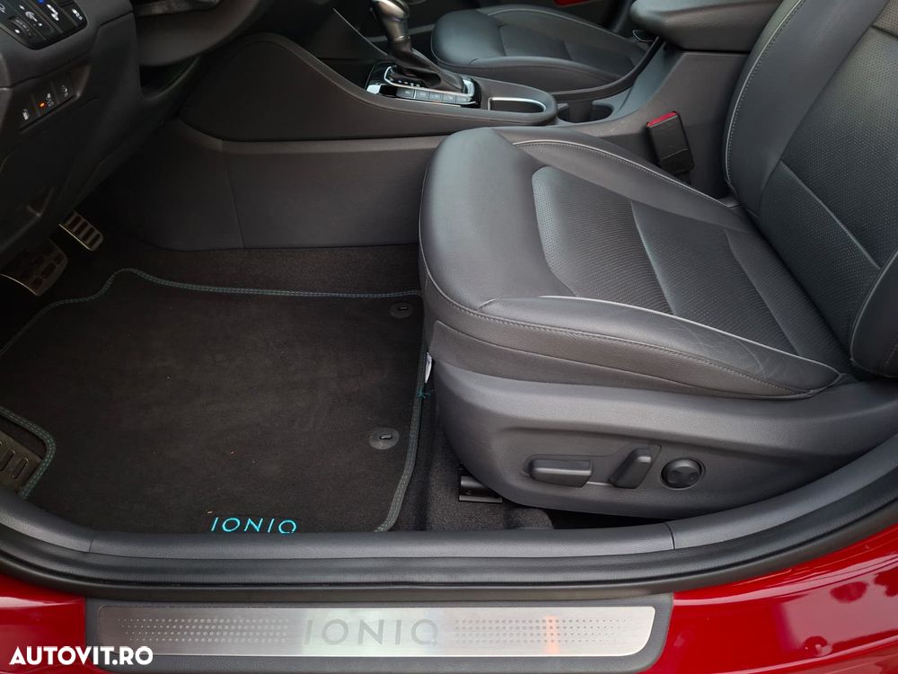Hyundai IONIQ - 27