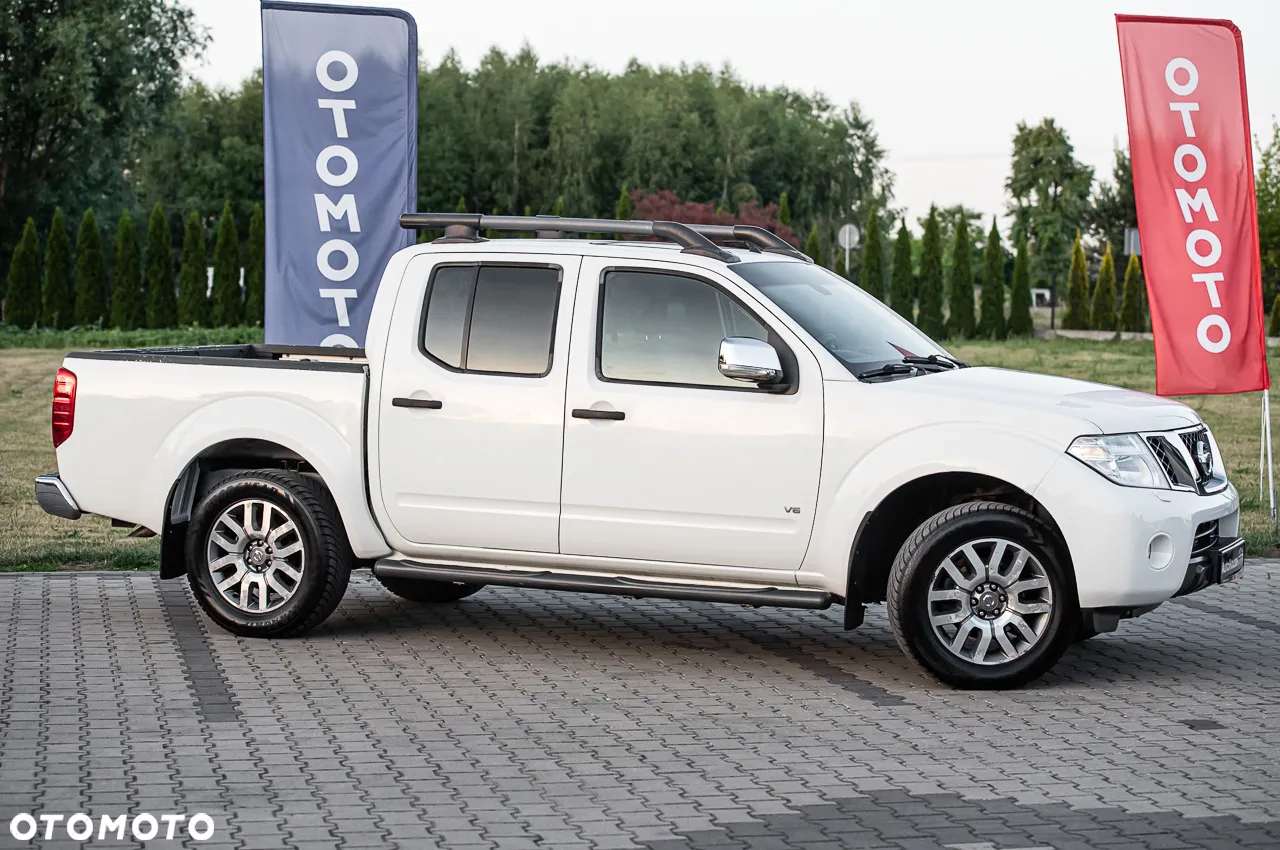 Nissan Navara 3.0 D V6 - 9