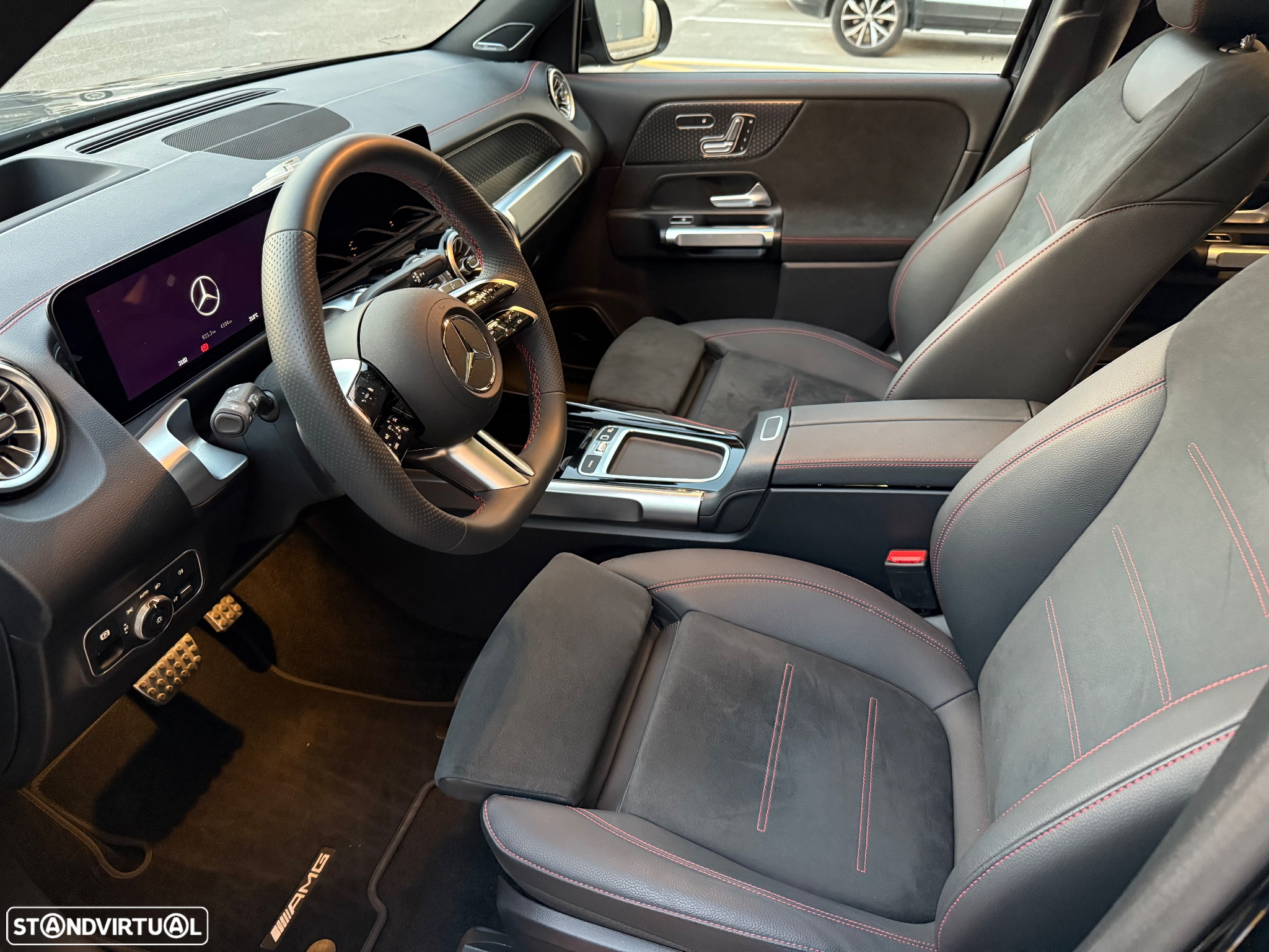 Mercedes-Benz EQB 250 AMG Line - 38